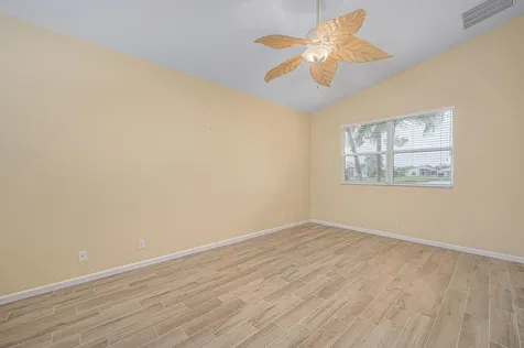 357 NW Shoreline Circle Port St Lucie FL 34986