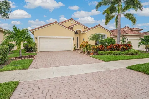 357 NW Shoreline Circle Port St Lucie FL 34986