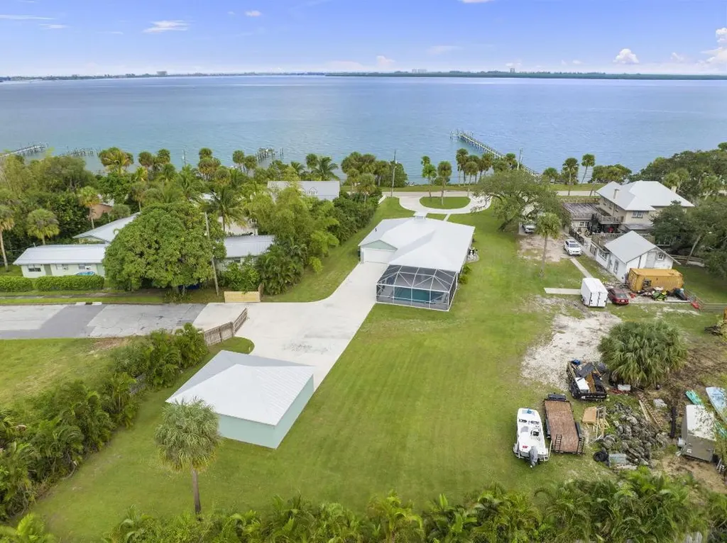 801 S Indian River Drive Fort Pierce FL 34950