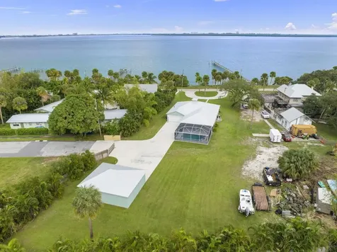 801 S Indian River Drive Fort Pierce FL 34950