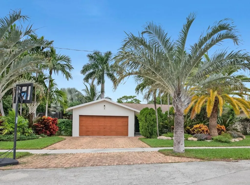 4719 NW 2nd Terrace Boca Raton FL 33431