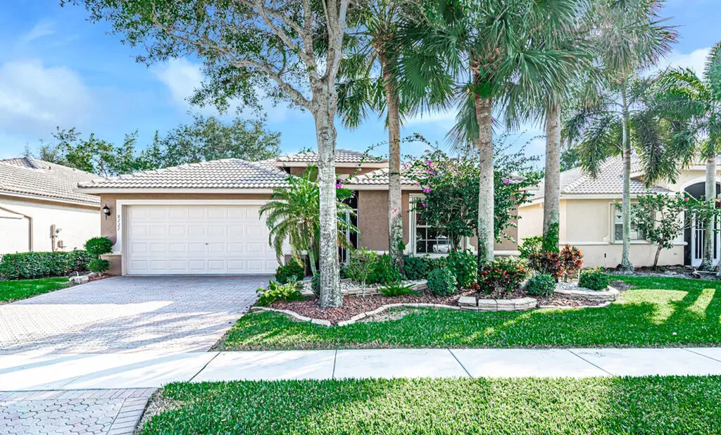 8227 Duomo Circle Boynton Beach FL 33472