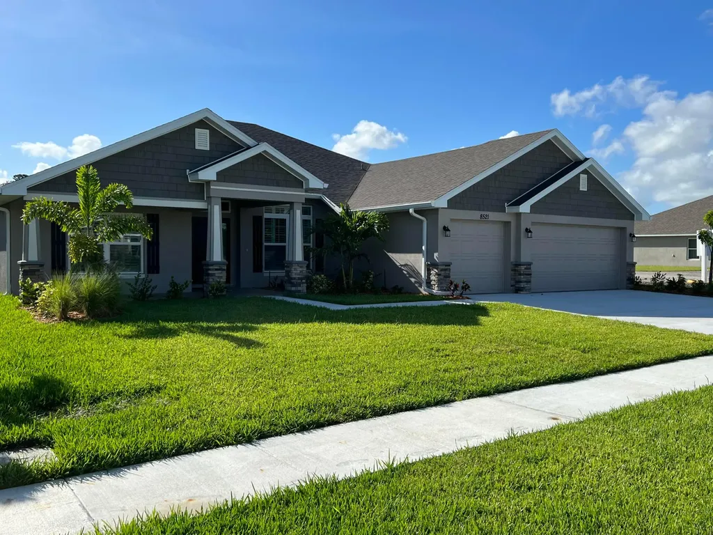 8315 Amalfi Circle Fort Pierce FL 34951