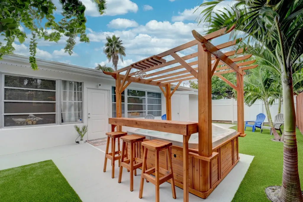 232 Wellesley Drive Lake Worth Beach FL 33460