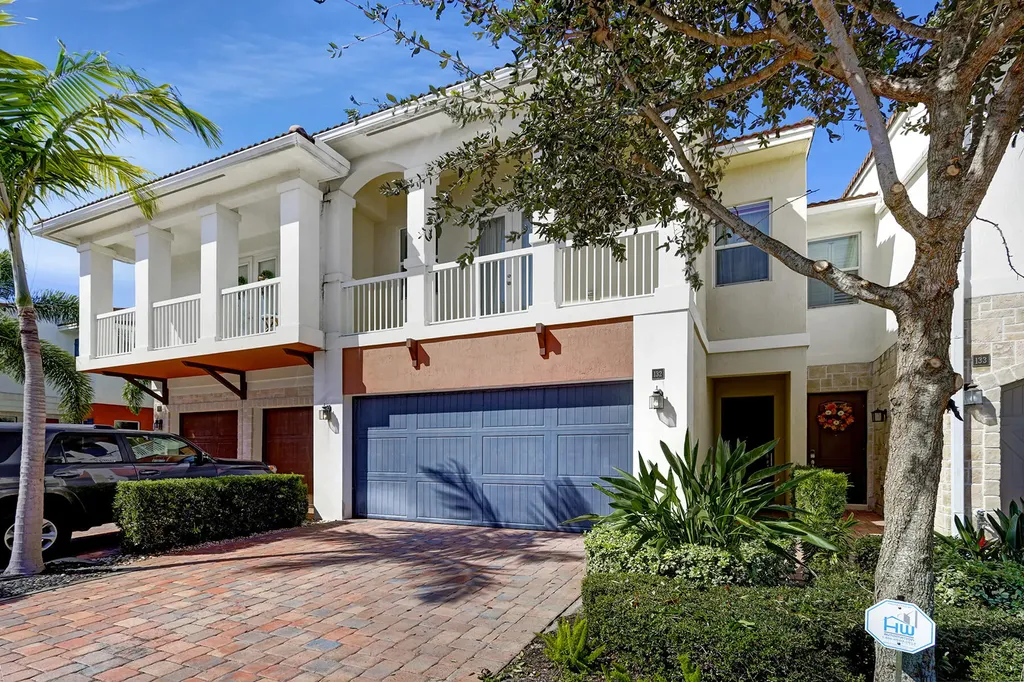 100 NW 69th Circle Boca Raton FL 33487