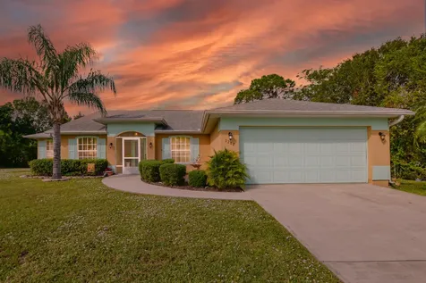 2282 SW Chateau Terrace Port St Lucie FL 34953