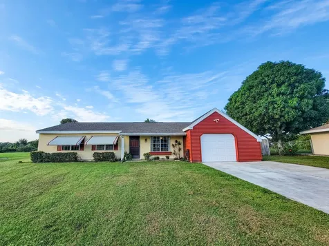 1366 SE Vestridge Lane Port St Lucie FL 34952