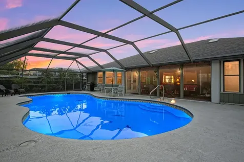 1821 SE Camden Street Port St Lucie FL 34952
