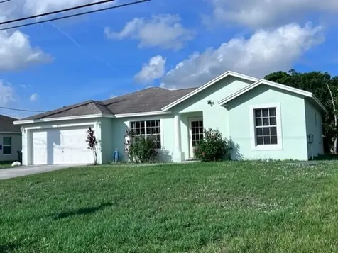 807 SW Tulip Boulevard Port St Lucie FL 34953