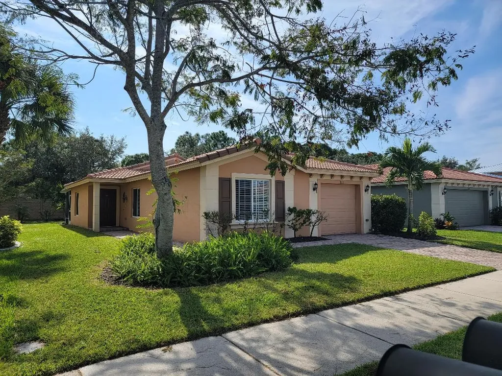 1916 SW Jamesport Drive Port St Lucie FL 34953