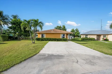 509 Boone Avenue Pahokee FL 33476