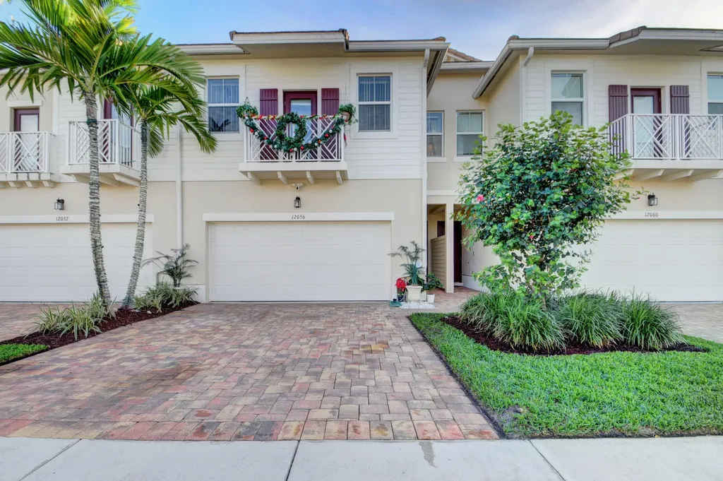 12056 Cypress Key Way Royal Palm Beach FL 33411