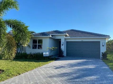11865 SW Oceanus Boulevard Port St Lucie FL 34987