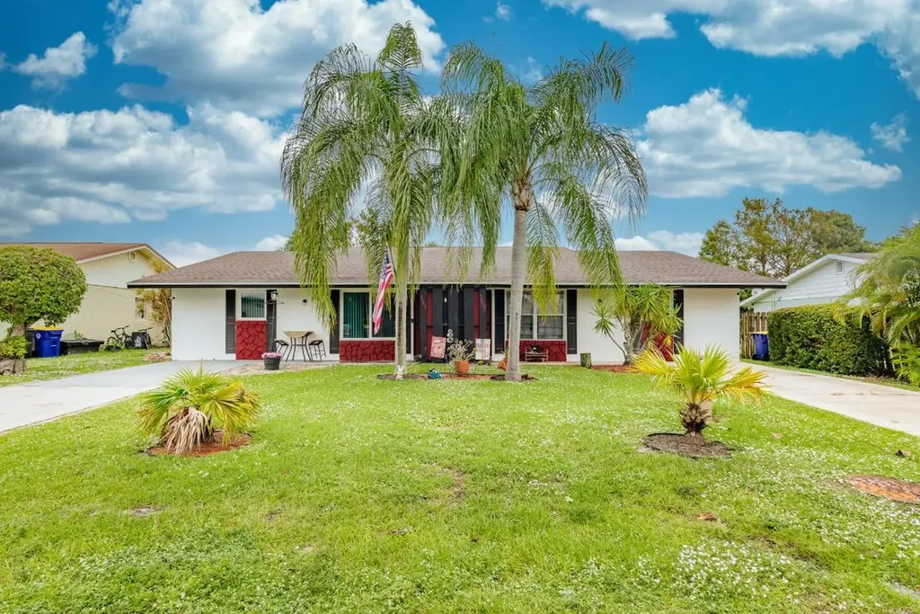 3443 SE Hawthorne Street Stuart FL 34997