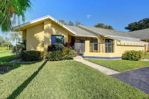10987 Lake Front Place Boca Raton FL 33498