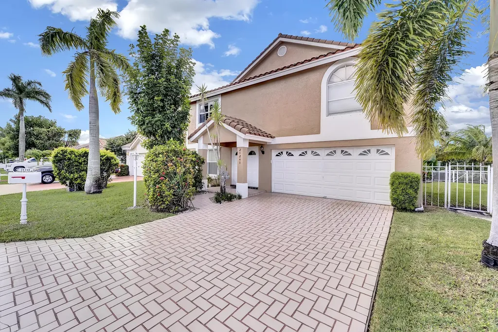 21241 Sawmill Court Boca Raton FL 33498