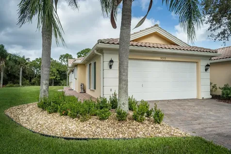 9313 SE Hawks Nest Court Hobe Sound FL 33455