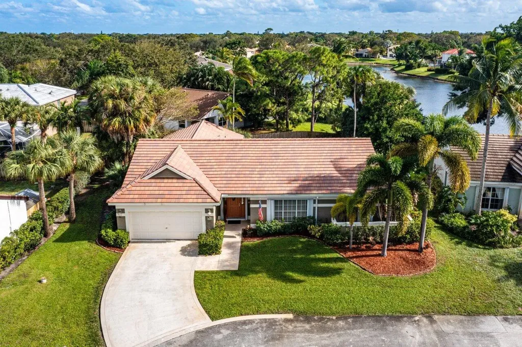4060 Sabal Lakes Road Delray Beach FL 33445