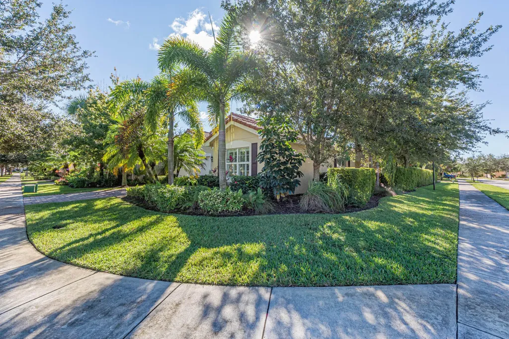2695 Heron Bay Lane SW Vero Beach FL 32962