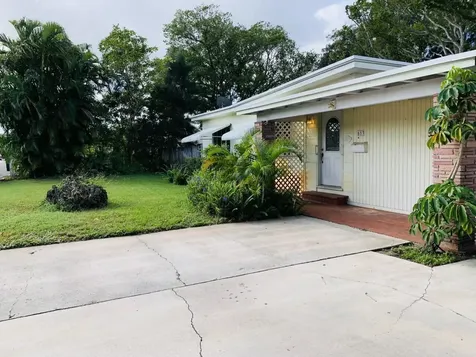 613 S B Street Lake Worth Beach FL 33460
