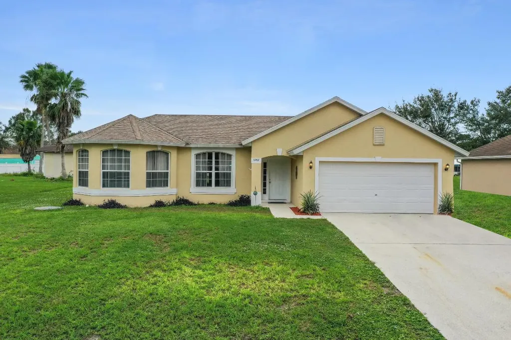 1242 SW Sudder Avenue Port St Lucie FL 34953