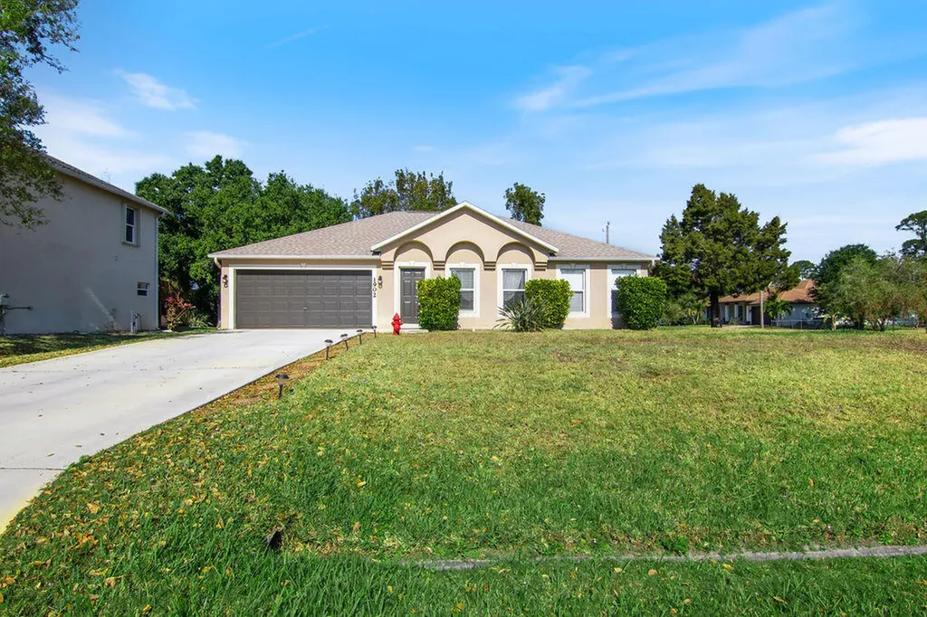 1902 SW Erie Street Port St Lucie FL 34953