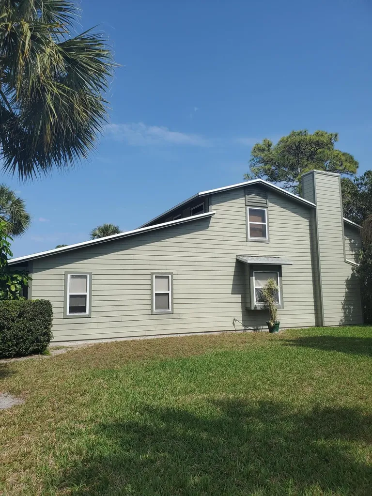 671 NE Dahoon Terrace Jensen Beach FL 34957