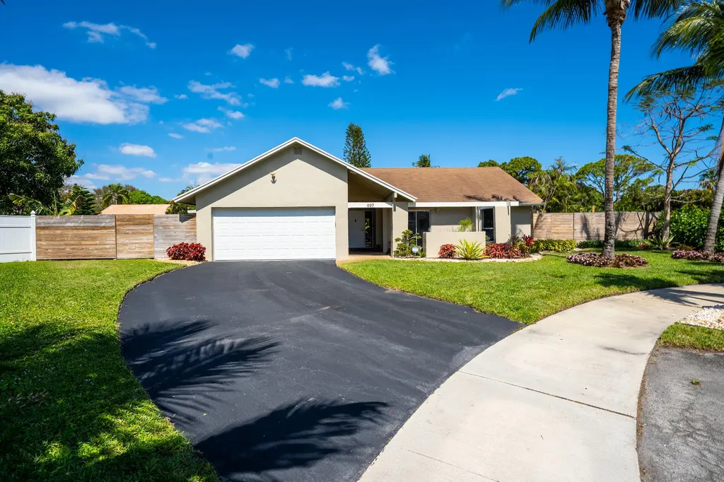 997 NW 37th Terrace Delray Beach FL 33445