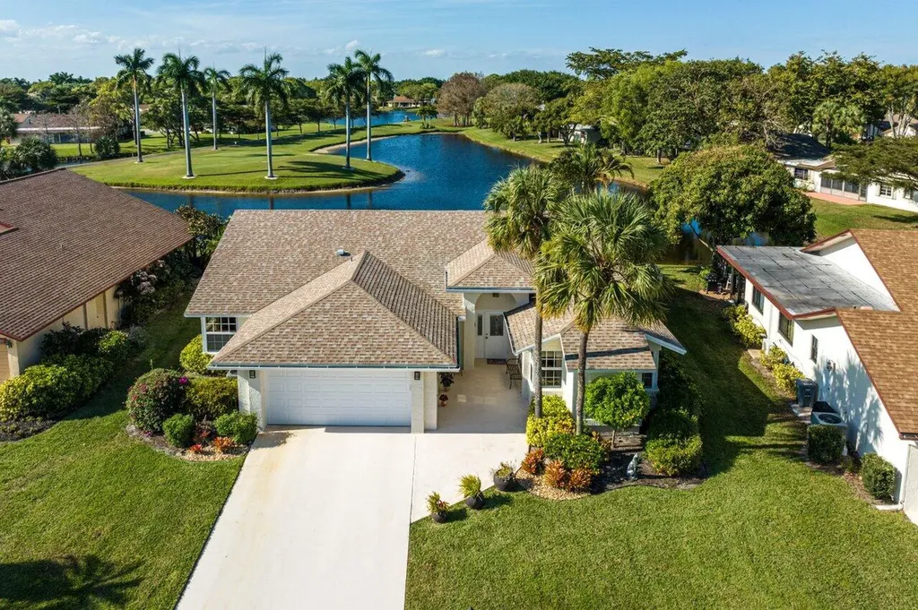 5621 Willow Creek Lane Delray Beach FL 33484
