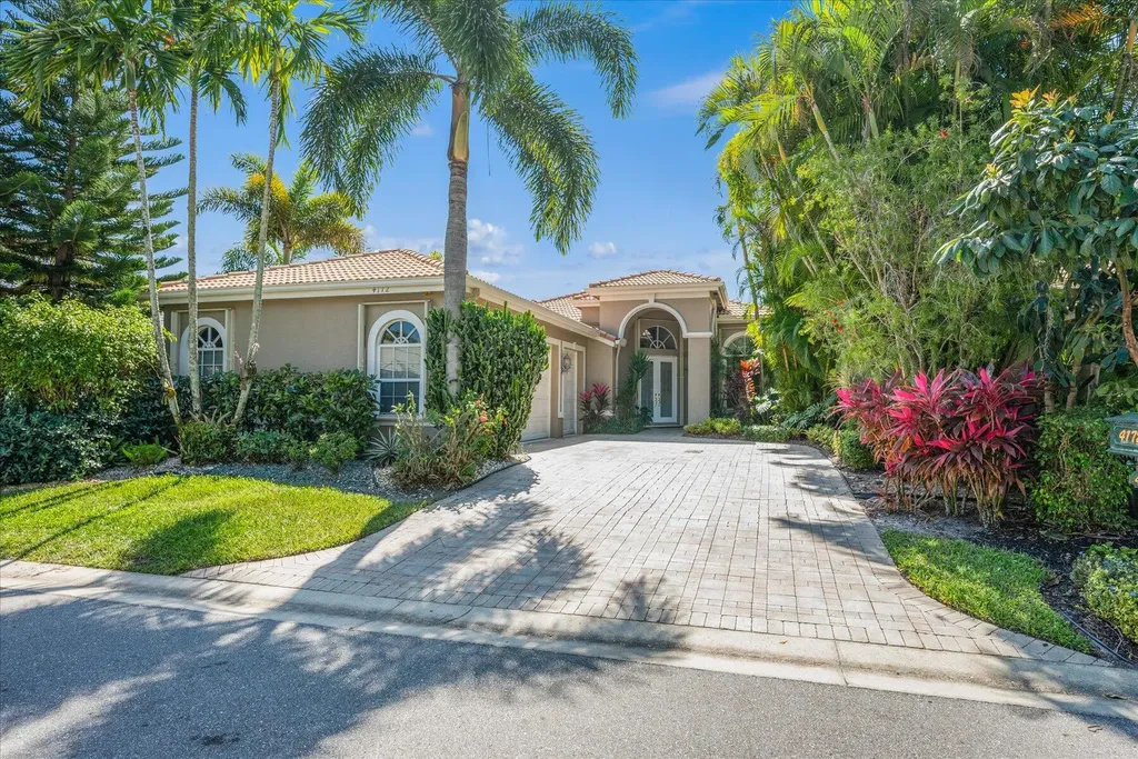 4172 Manchester Lake Drive Lake Worth FL 33449
