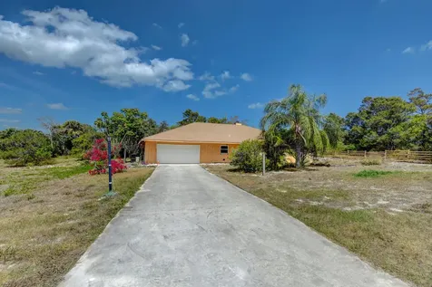 9437 SE Sharon Street Hobe Sound FL 33455