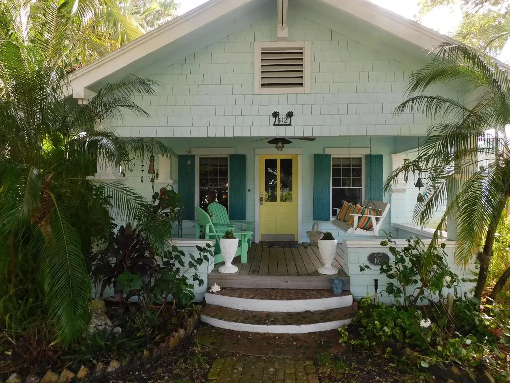 512 S Palmway Lake Worth Beach FL 33460