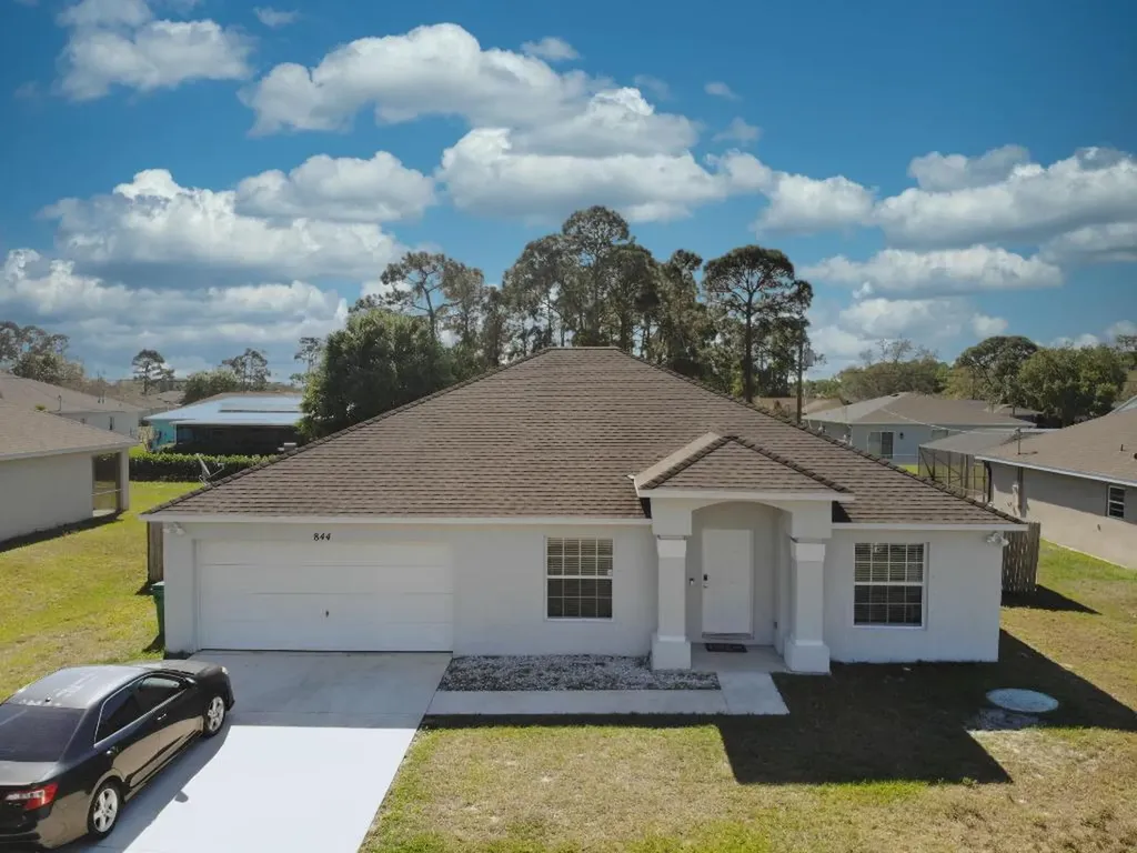 844 SW Jennifer Terrace Port St Lucie FL 34953