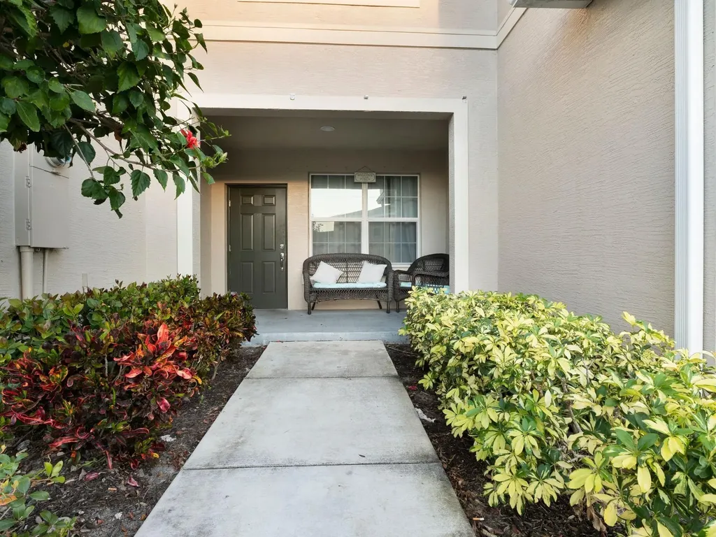 2601 NW Treviso Circle Port St Lucie FL 34986