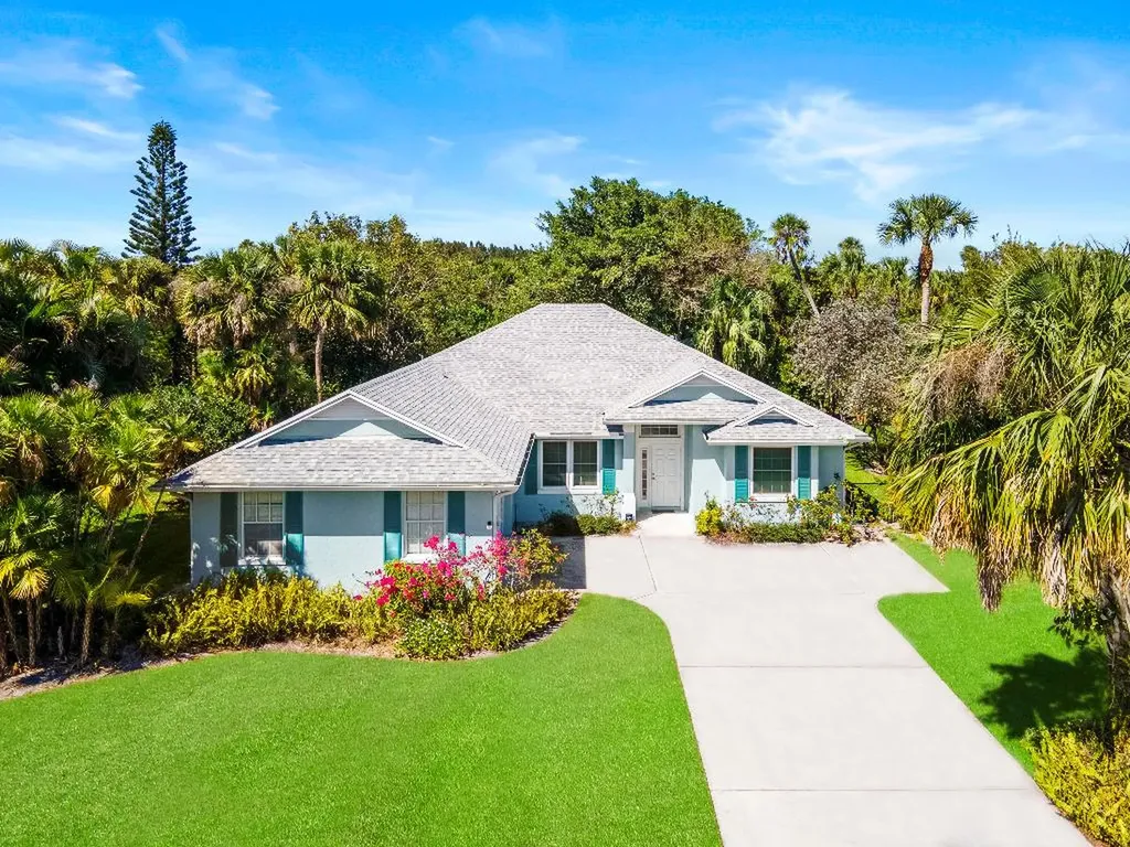 8361 SE Pilots Cove Terrace Hobe Sound FL 33455