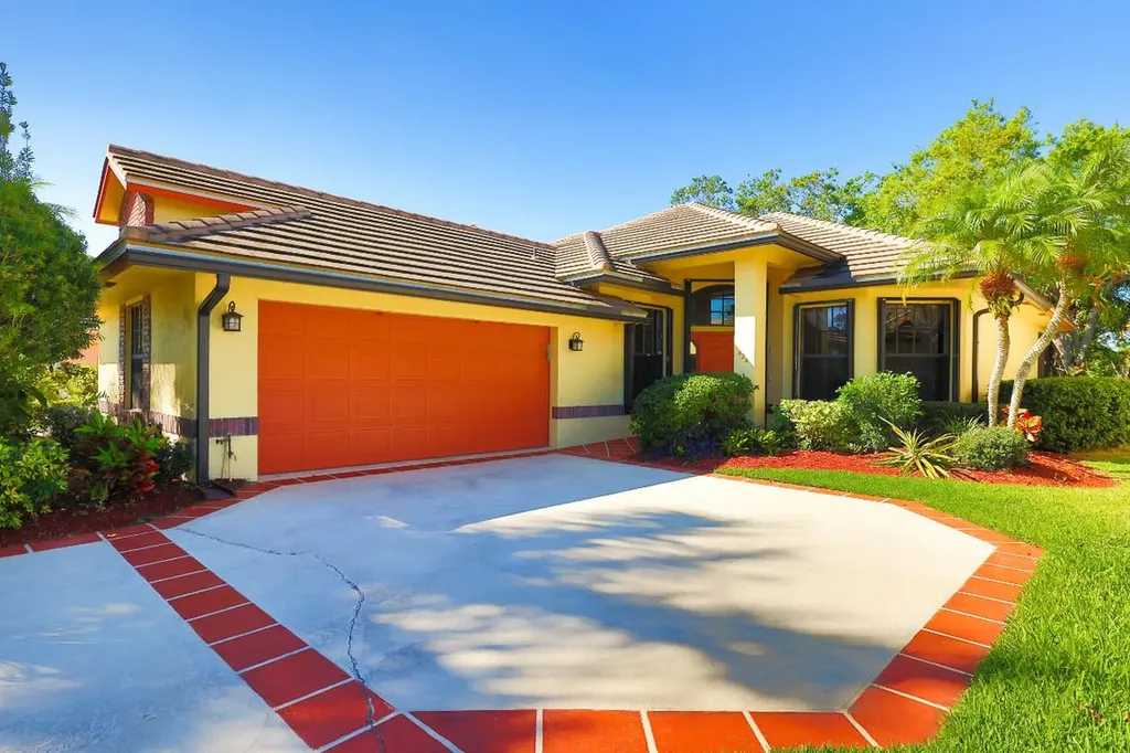 424 SW Monroe Drive Port St Lucie FL 34986