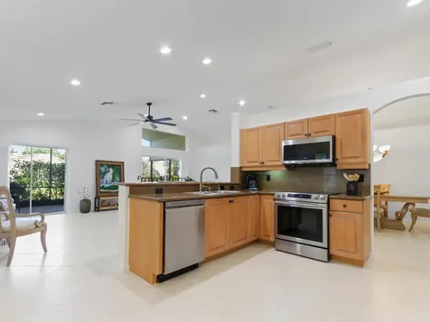 7435 Tonga Court Boynton Beach FL 33437