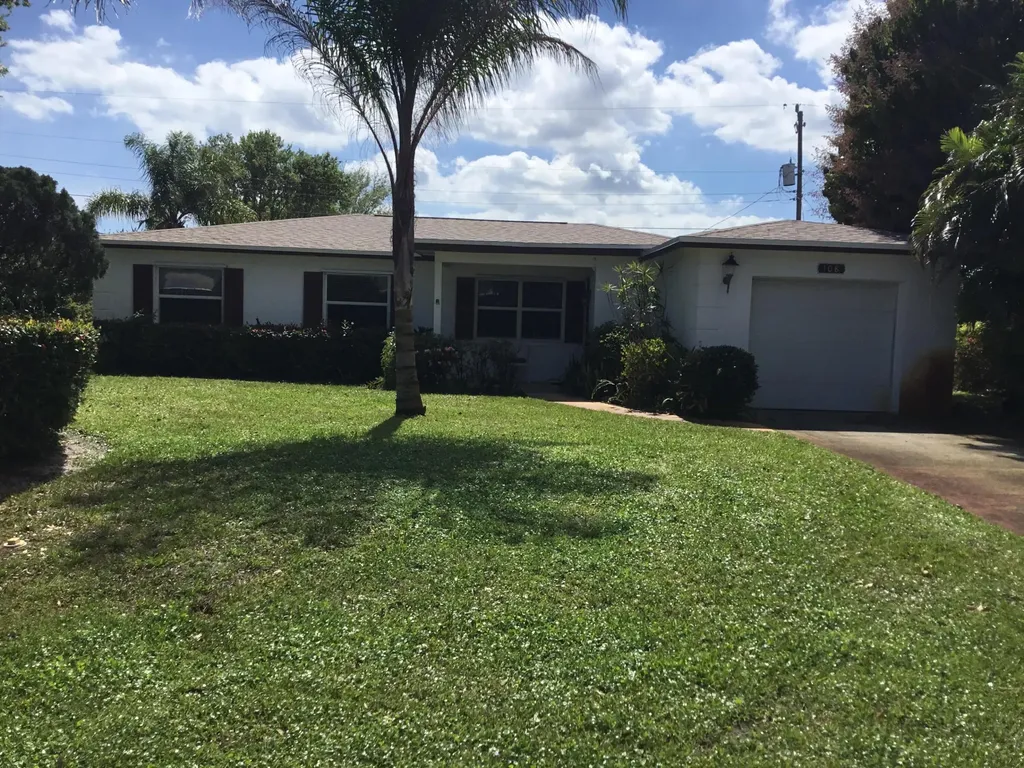 108 Beverly Road W Jupiter FL 33469