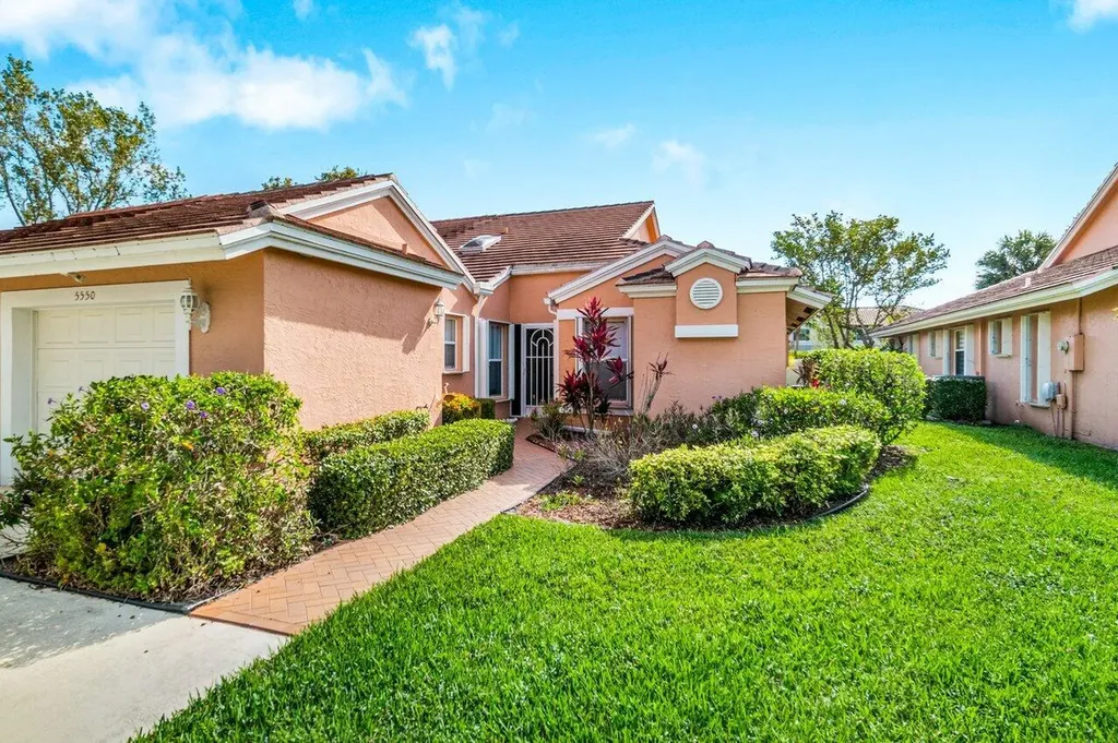 5550 Royal Lake Circle Boynton Beach FL 33437