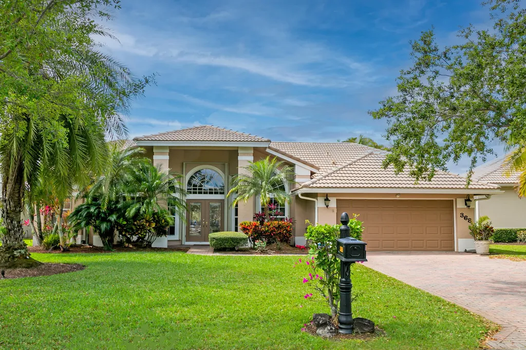 368 SW Quiet Woods Port St Lucie FL 34953