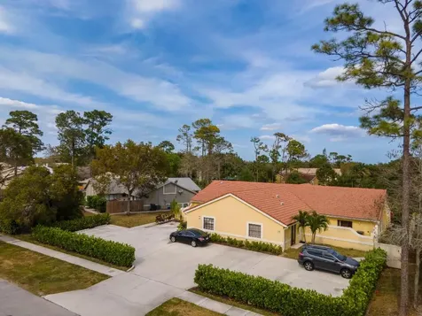 1120 Hyacinth Place Wellington FL 33414