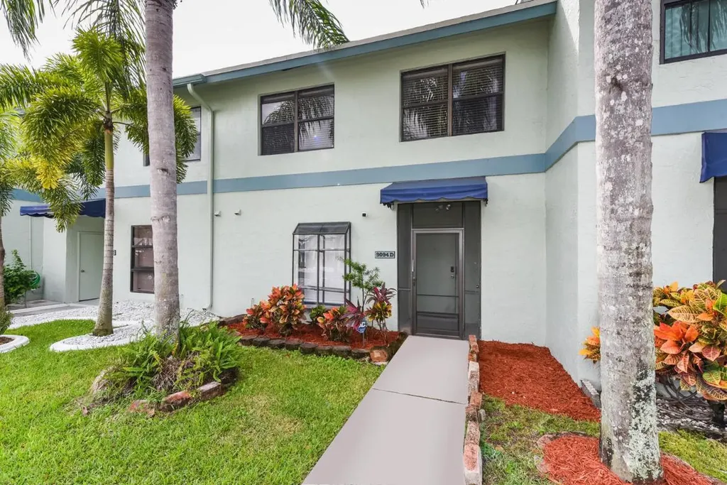 9094 SW 21st Court Boca Raton FL 33428