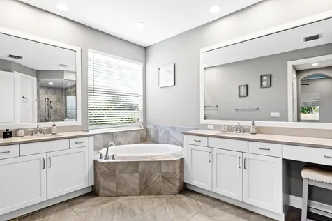 4777 Four Lakes Circle SW Vero Beach FL 32968