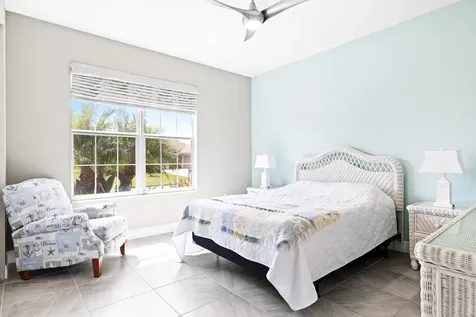 4777 Four Lakes Circle SW Vero Beach FL 32968