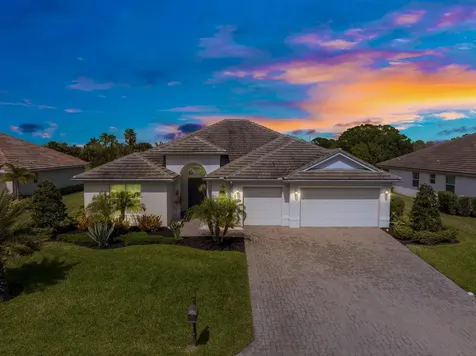 4777 Four Lakes Circle SW Vero Beach FL 32968