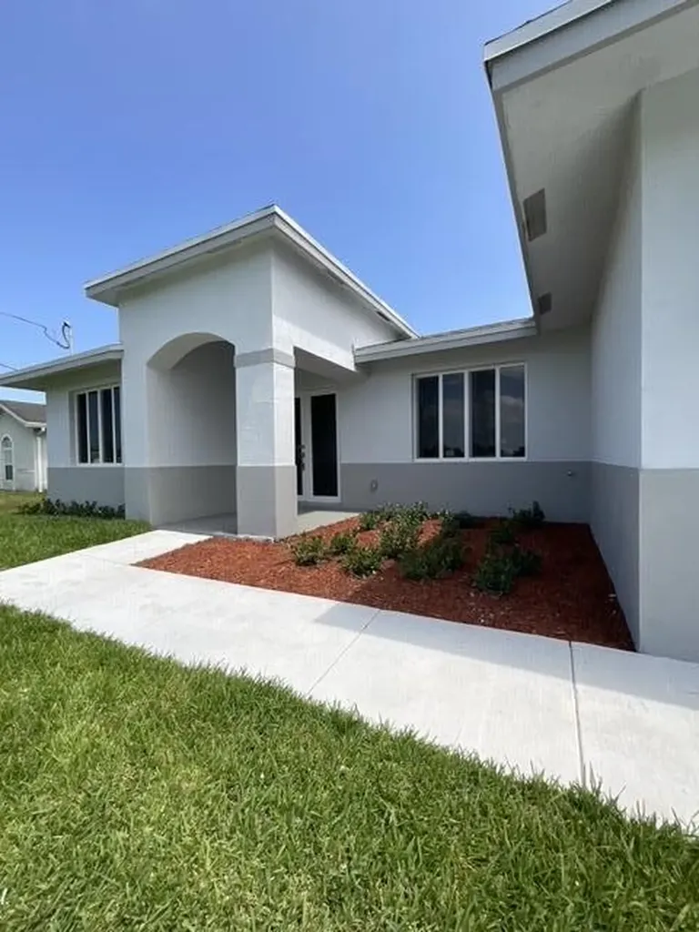442 SW Voltair Terrace Port St Lucie FL 34984