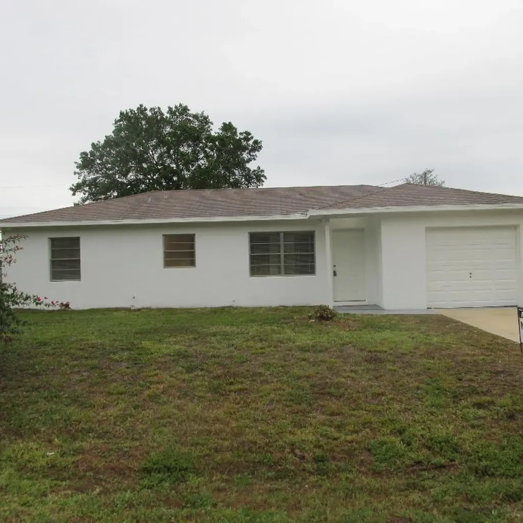 607 SW Seagull Terrace Port St Lucie FL 34953
