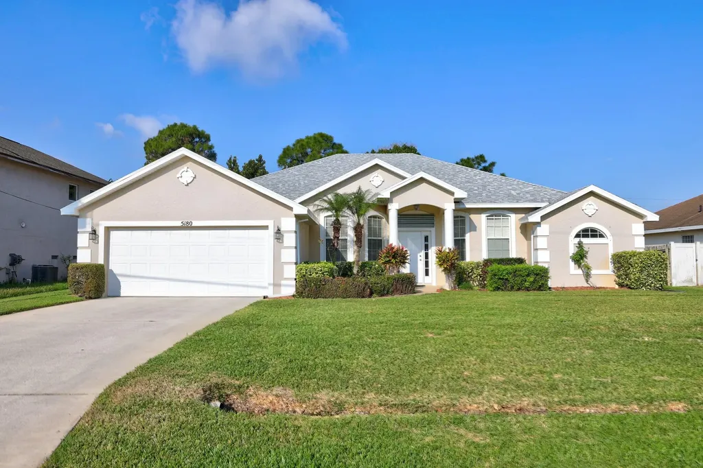 5180 NW Newark Lane Port St Lucie FL 34983