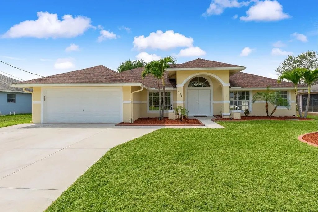 5496 NW Thyer Circle Port St Lucie FL 34983