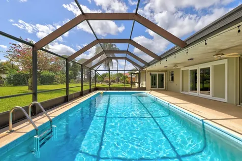 1962 SE Bolton Avenue Port St Lucie FL 34952
